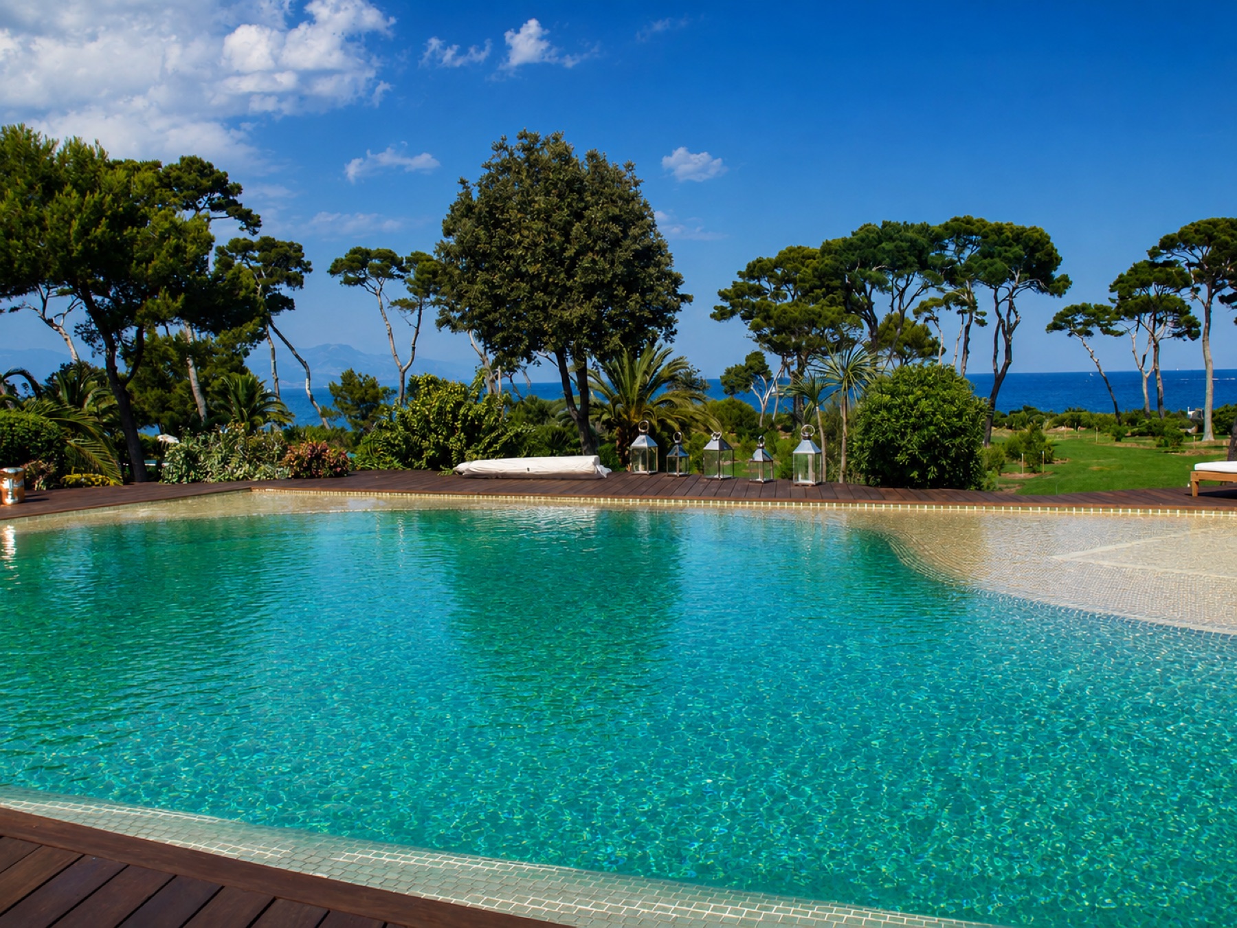 Piscine or, Cap d’Antibes
